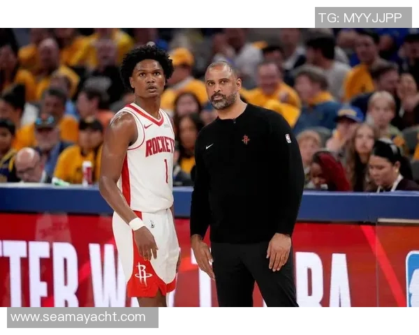 2003年NBA季后赛火箭对战马刺精彩录像回顾与分析